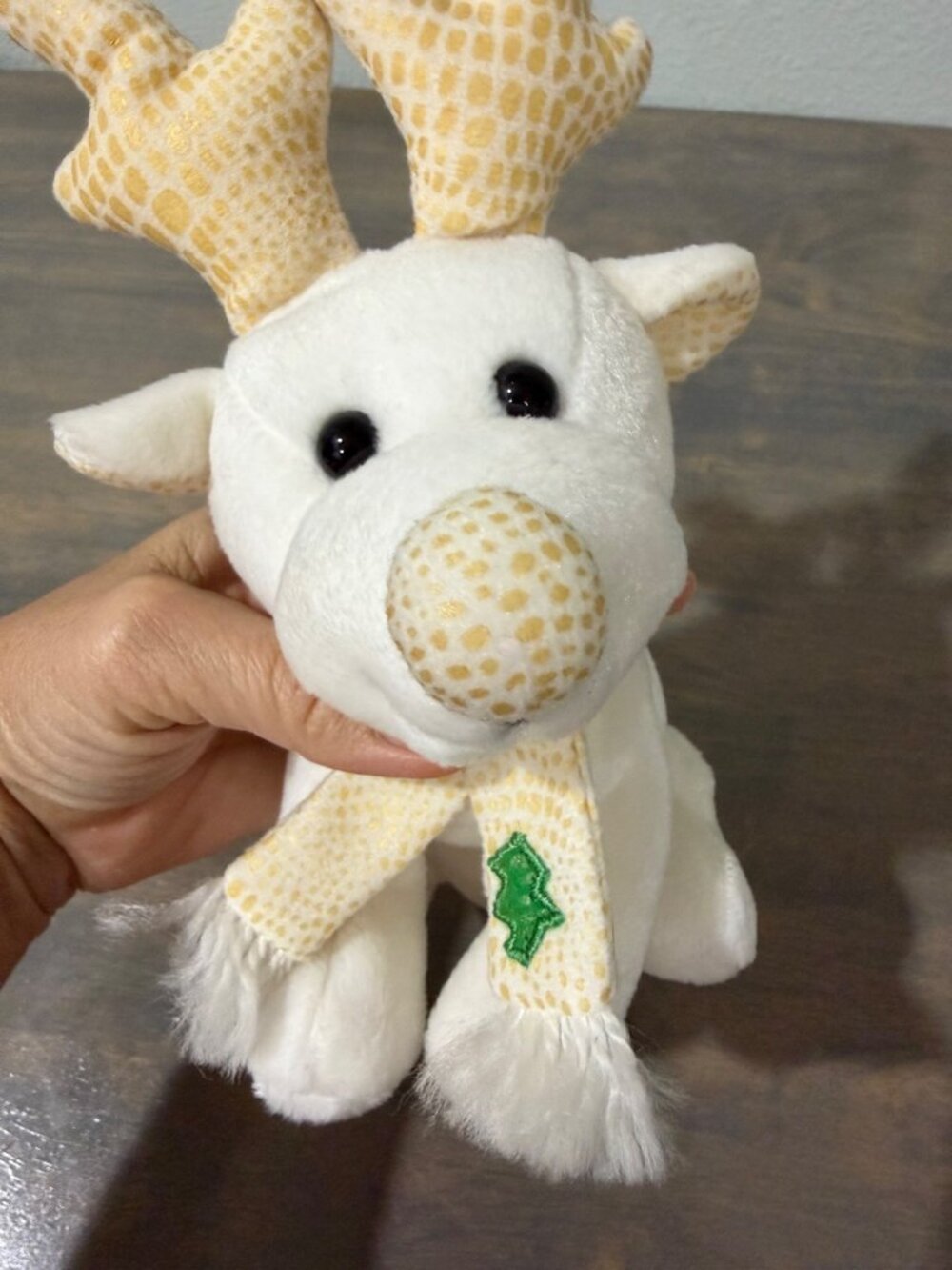 Vintage Chosun International White Reindeer Plush Beanie Toy Stuffed Animal 7"